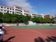 通江县实验中学