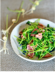 培根凉拌豌豆苗
