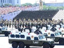 武警反恐突击车方队