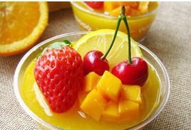 鲜橙果冻水果杯