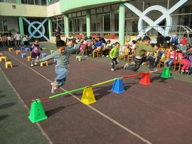 障碍赛跑_360百科