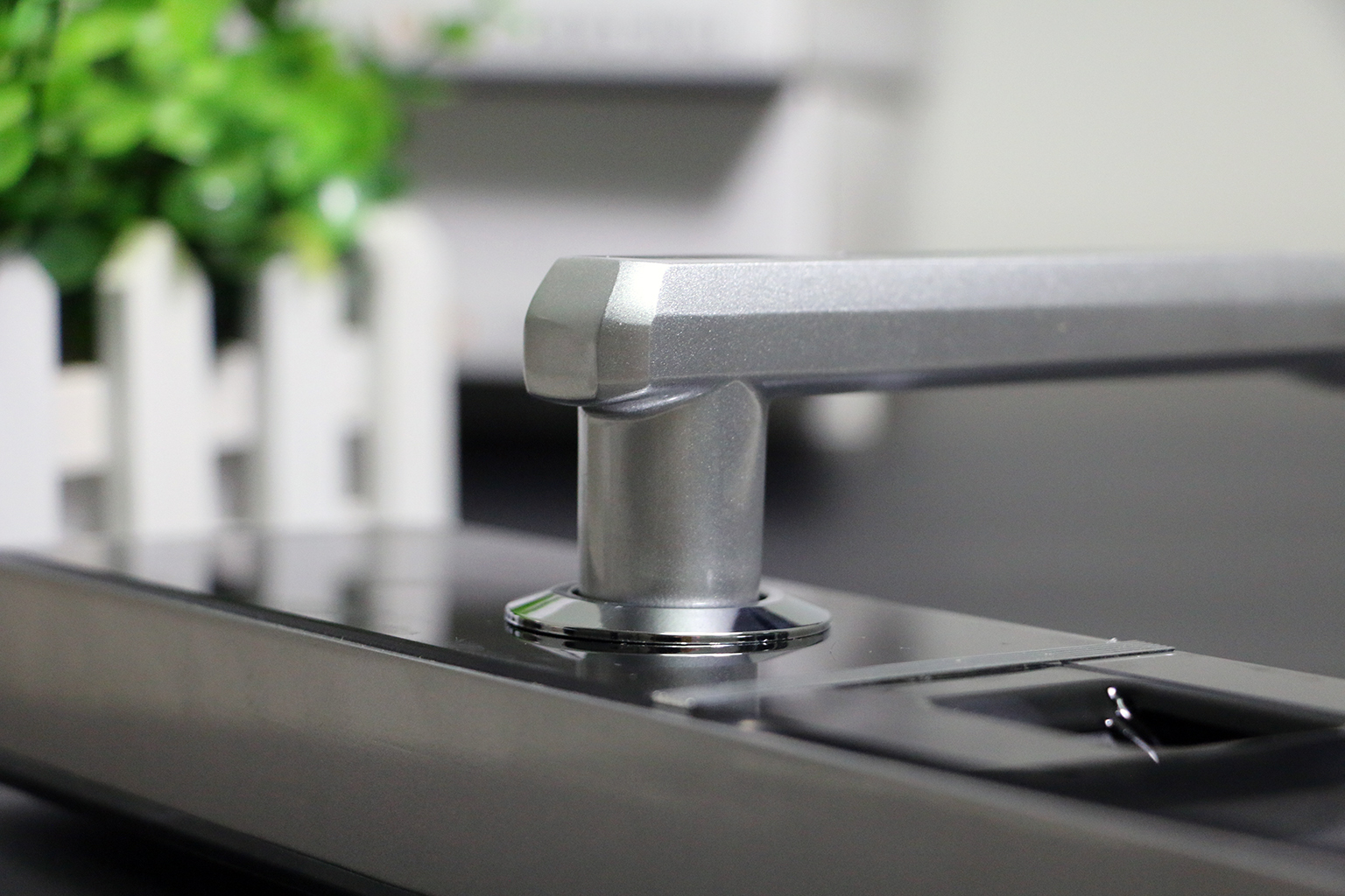 德施曼M102指纹锁,给你不一样的新体验_360社