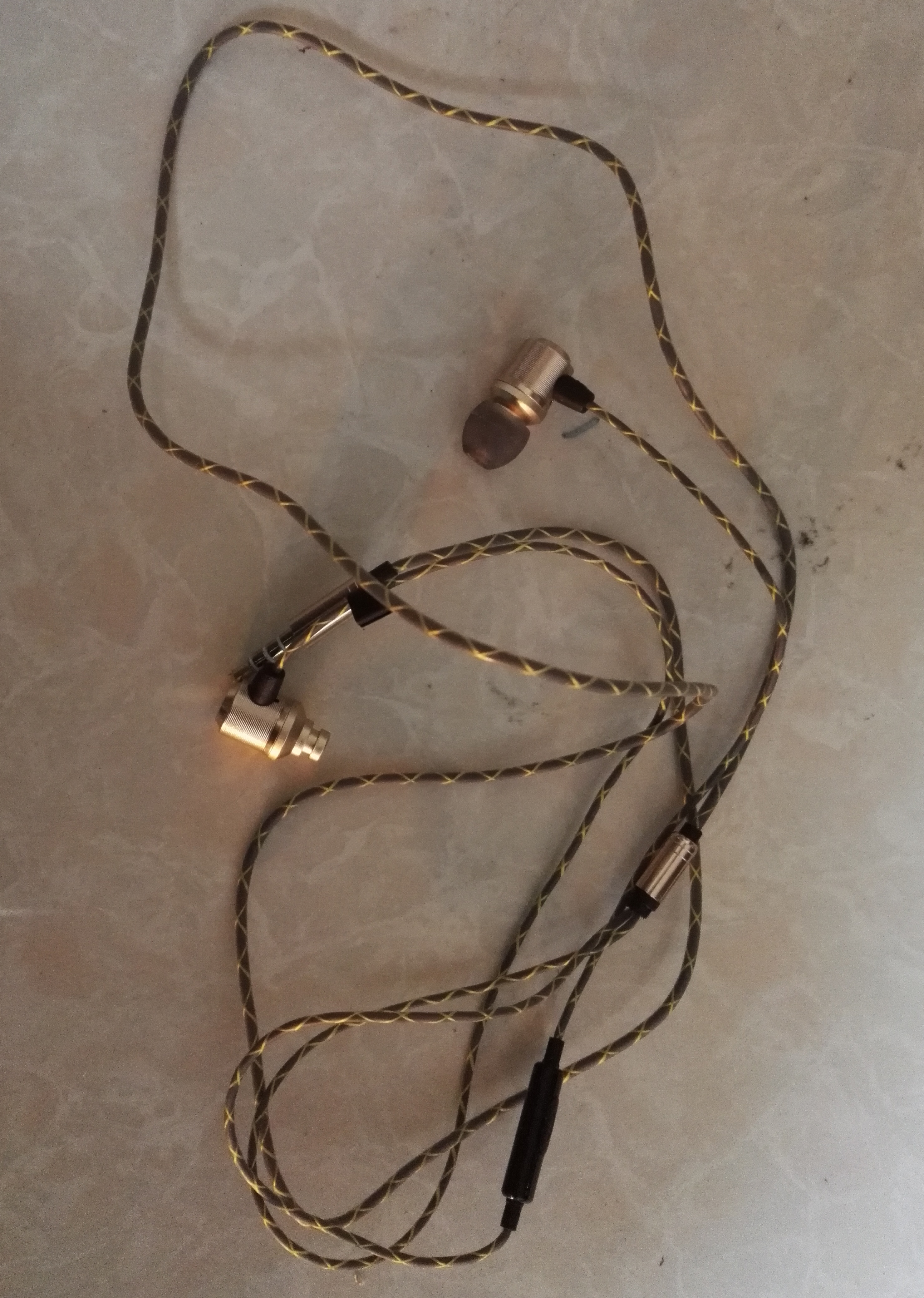 知了耳机猜成语_知了简笔画(3)