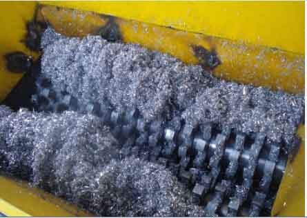 大型金属粉碎机最小能破碎到多少?_360问答