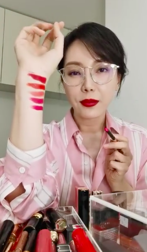 陈数直播变美妆博主