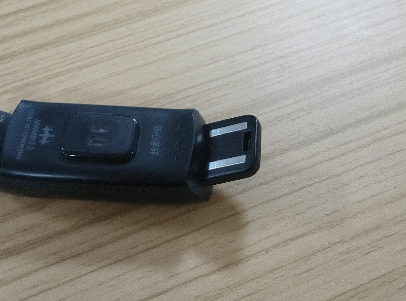 乐心手环mambo2的外包装与前一代的包装有所不同.