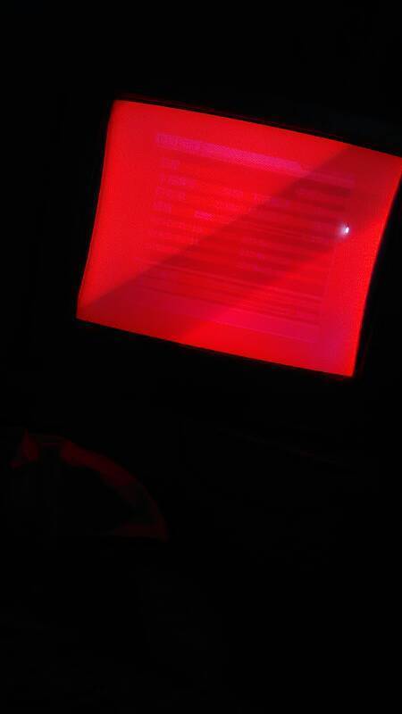 电视机出现红色屏幕是怎么回事?哪里的故障?