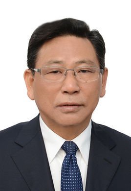 1948年10月5日人物简介:杨善林,1948年10月5日出生于安徽省怀宁县