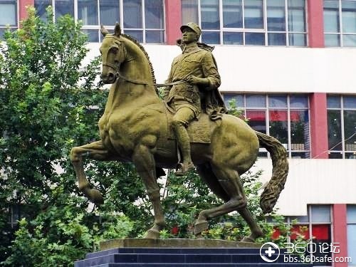 【庆五一】【历史】【盐城】"忠字塔"到"大铜马"