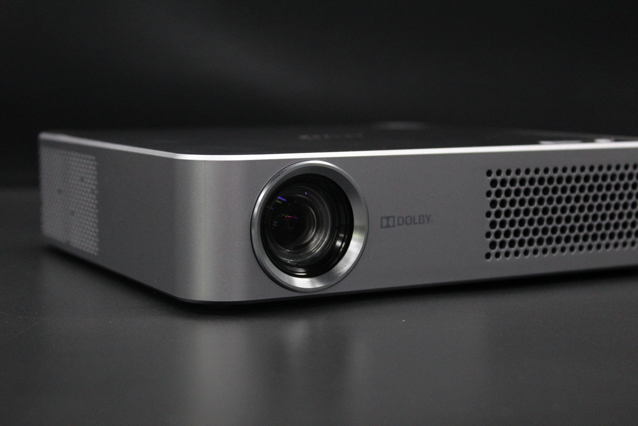 微鲸f1全新微型投影仪深度评测