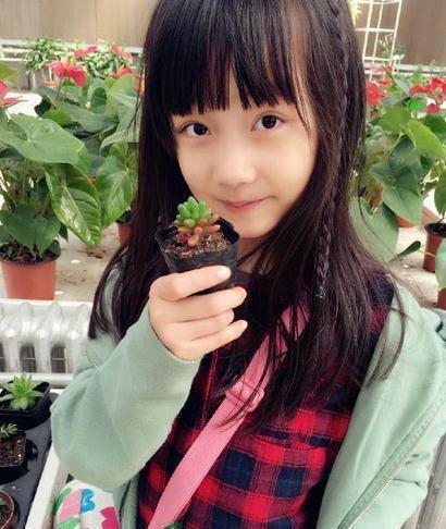 小明星·:纪姿含