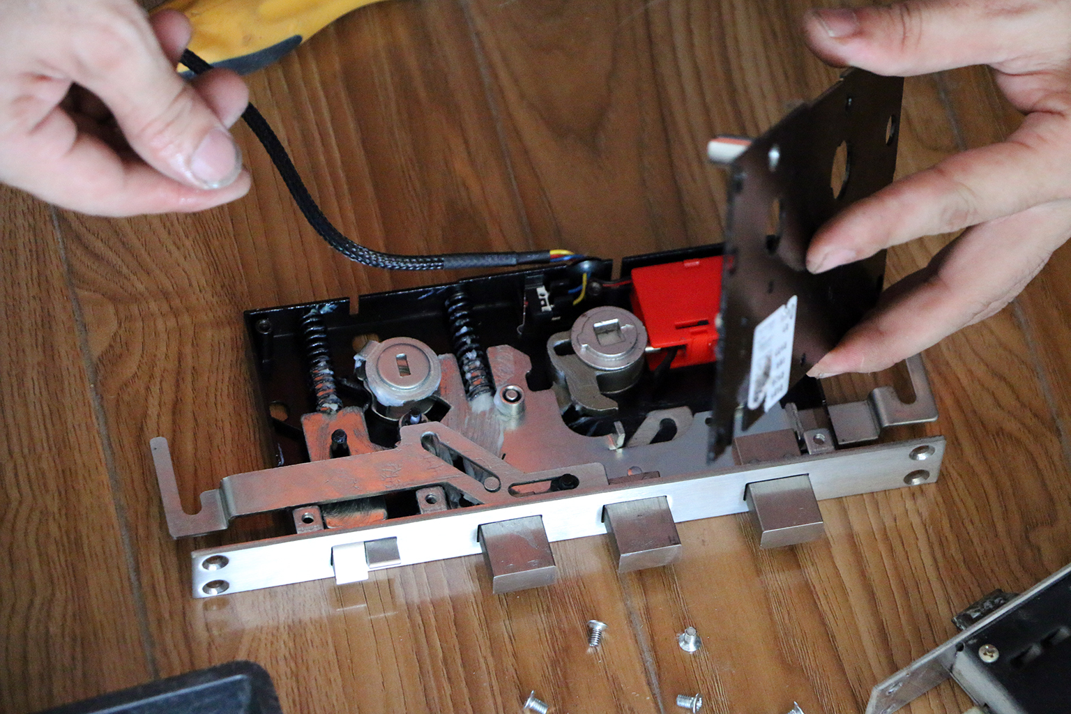 德施曼m102指纹锁,给你不一样的新体验