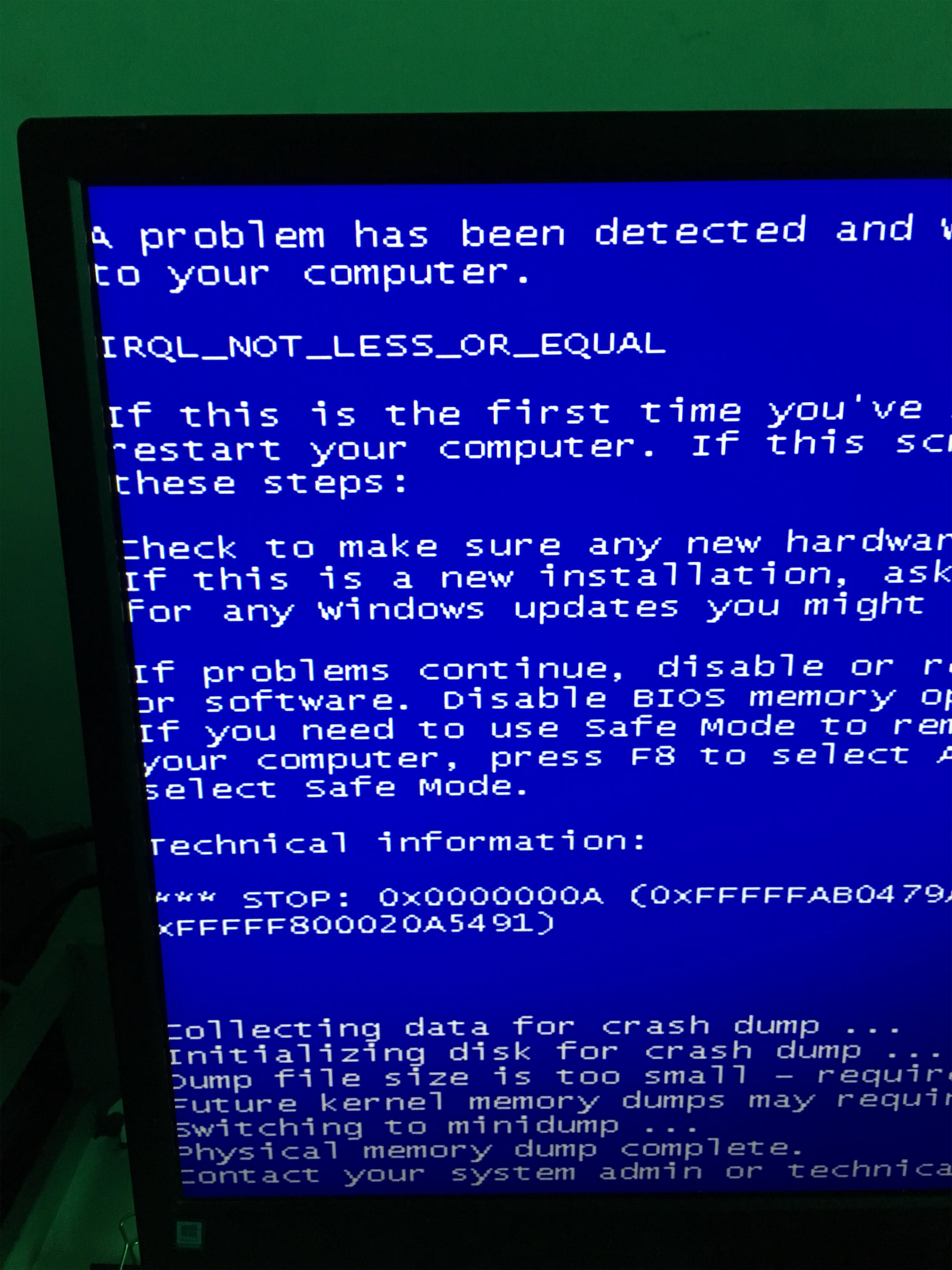 最近服务器老是蓝屏麻烦帮忙分析原因谢谢