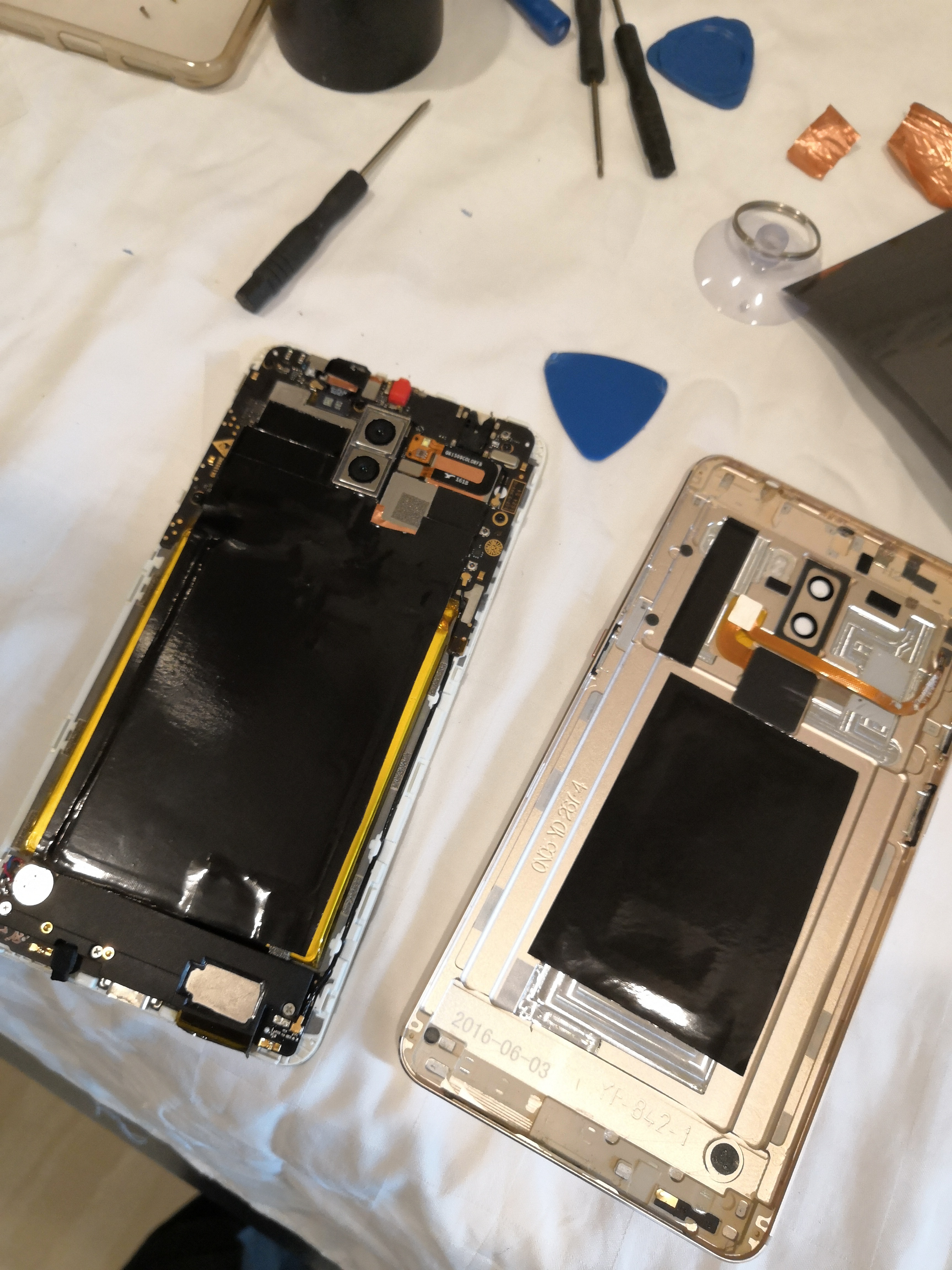 给手机加了石墨烯散热贴后的故障