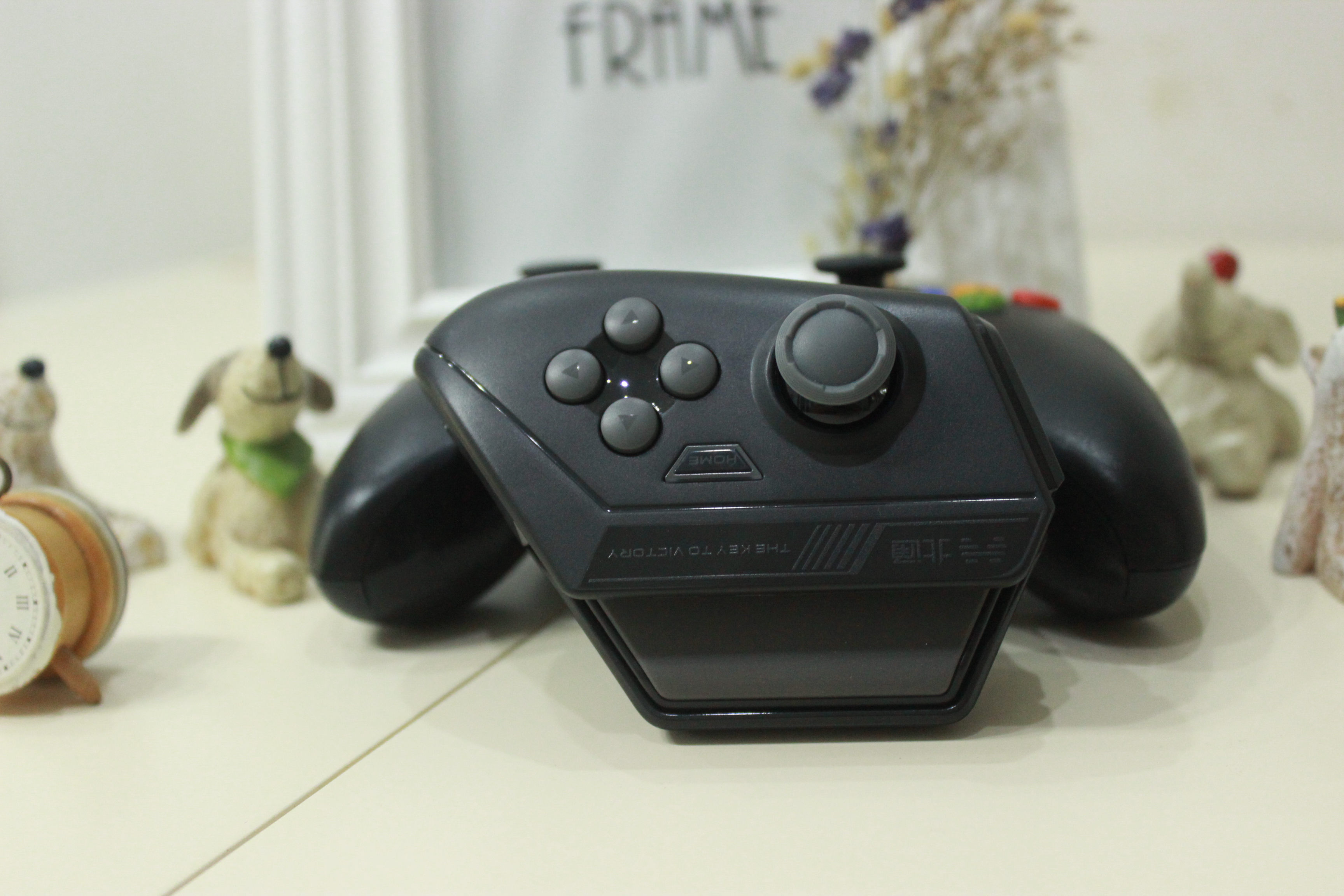 手游游戏手柄中最靓的仔北通t1手游手柄评测