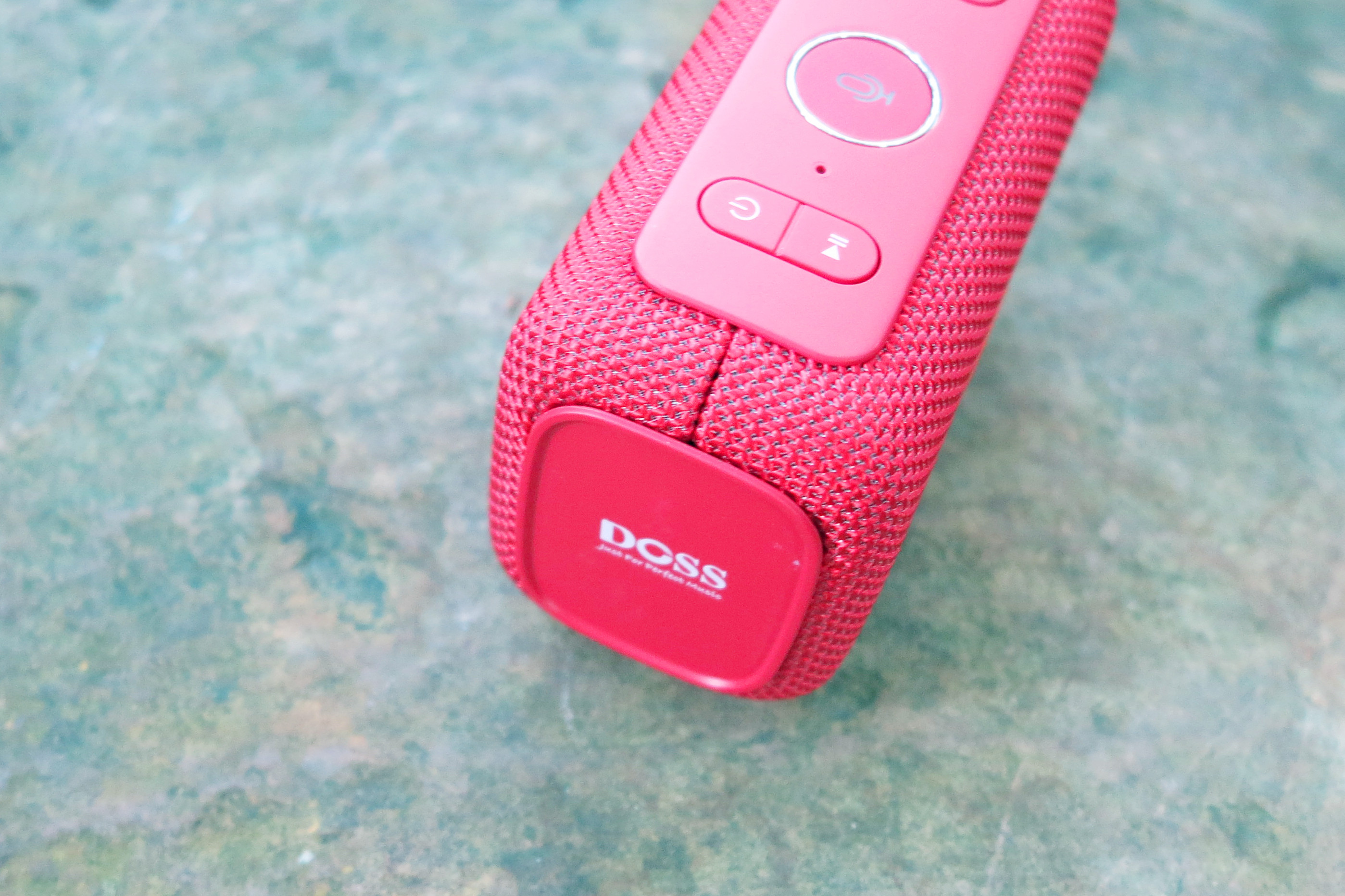 可随身携带的"百科全书"doss超级蓝牙音箱测评