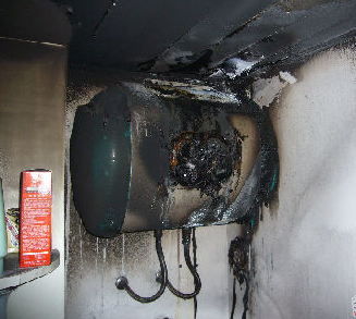 电热水器漏电事故频发,我们还要洗澡吗?