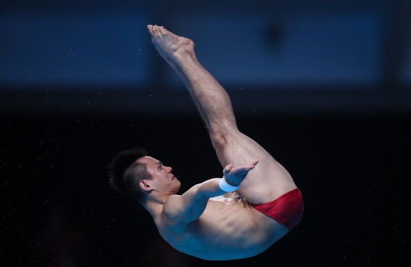 男子10米台杨健夺金中国包揽跳水所有项目金牌
