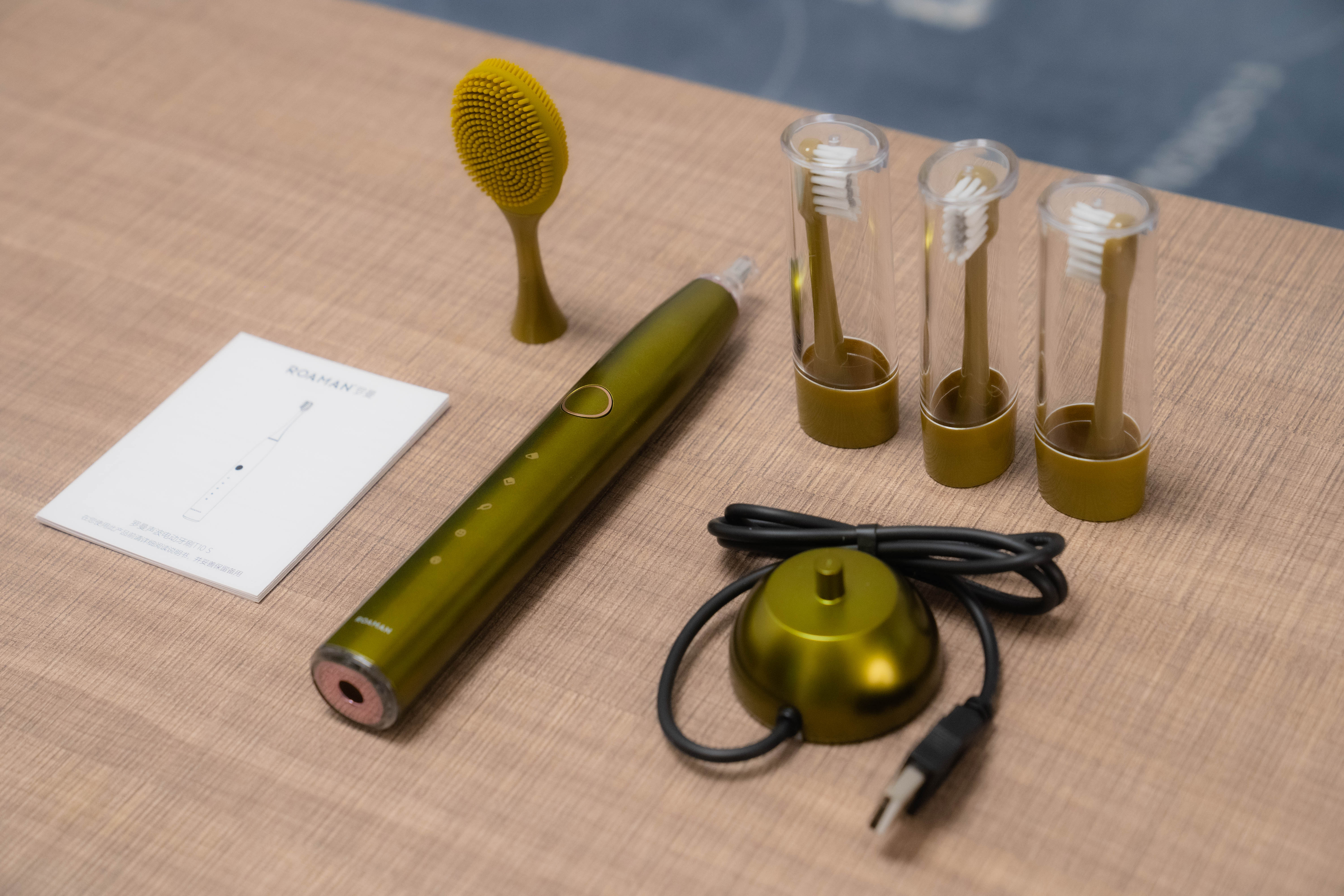 工业美学中的艺术品:罗曼声波电动牙刷t10s