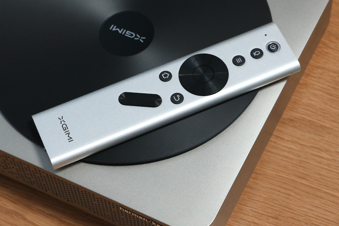 智能微投轻奢之风来袭,极米z4极光引领时尚潮流