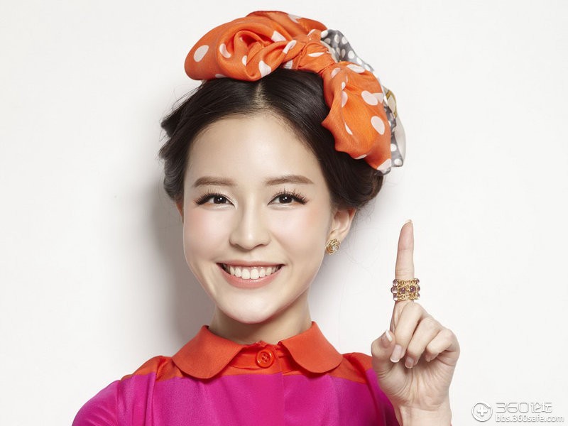 温健婷---深大甜美校花