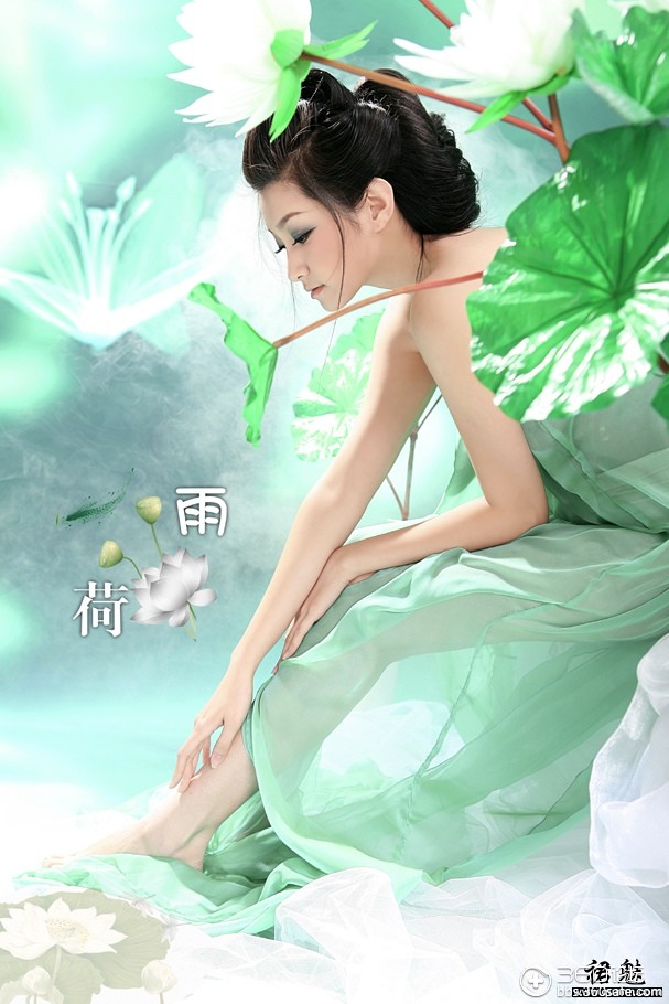 《雨荷》古典迷人美女.