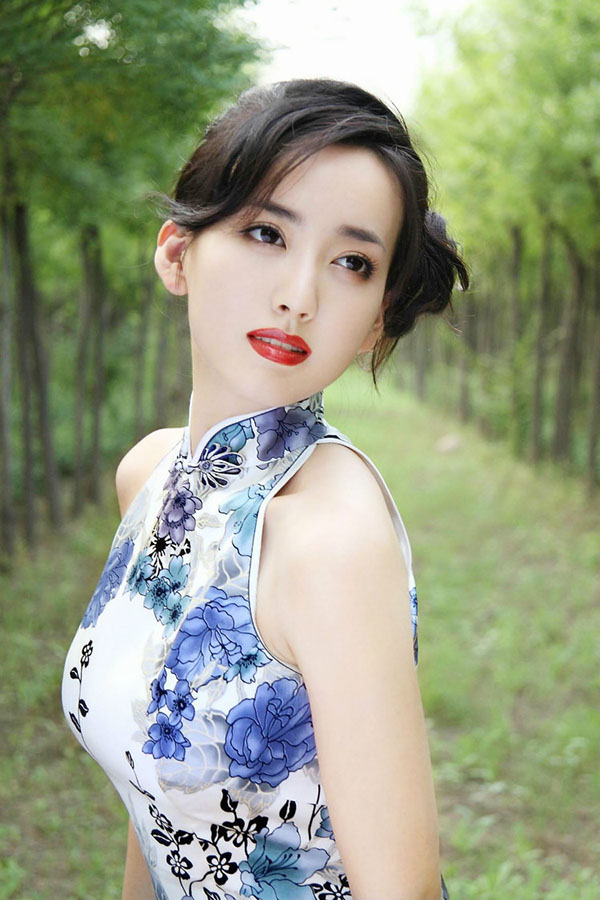 高贵气质胡影怡