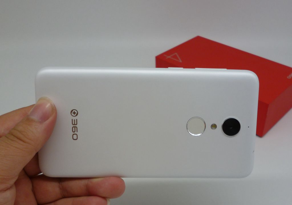 【360手机n4开箱】诚意满满的n4 撑起百元机的新高潮