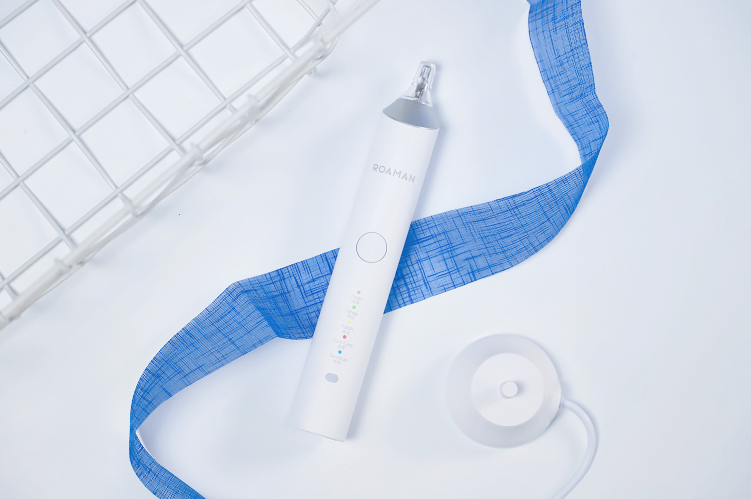 罗曼e7电动牙刷的5档洁牙护龈和无线充电全身水洗体验