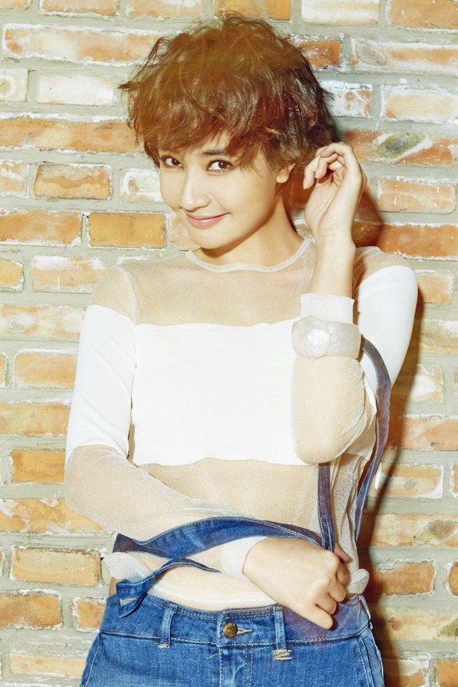 女星阎娜