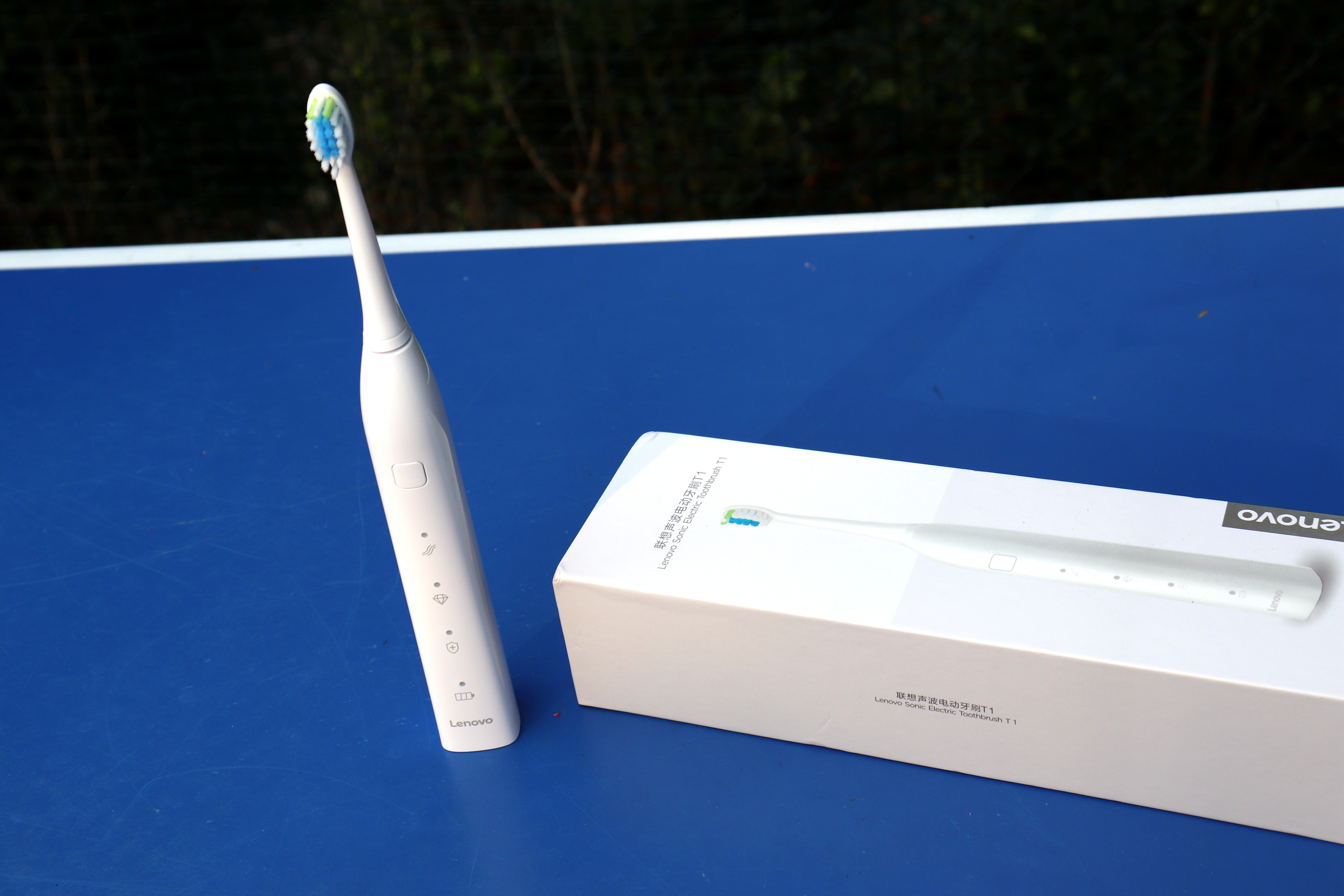 联想电动牙刷t1—刷出健康好牙,吃嘛嘛香