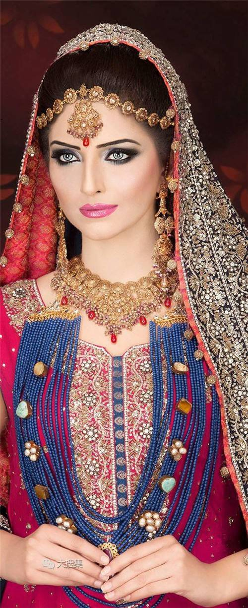 《印度新娘的美妆照》